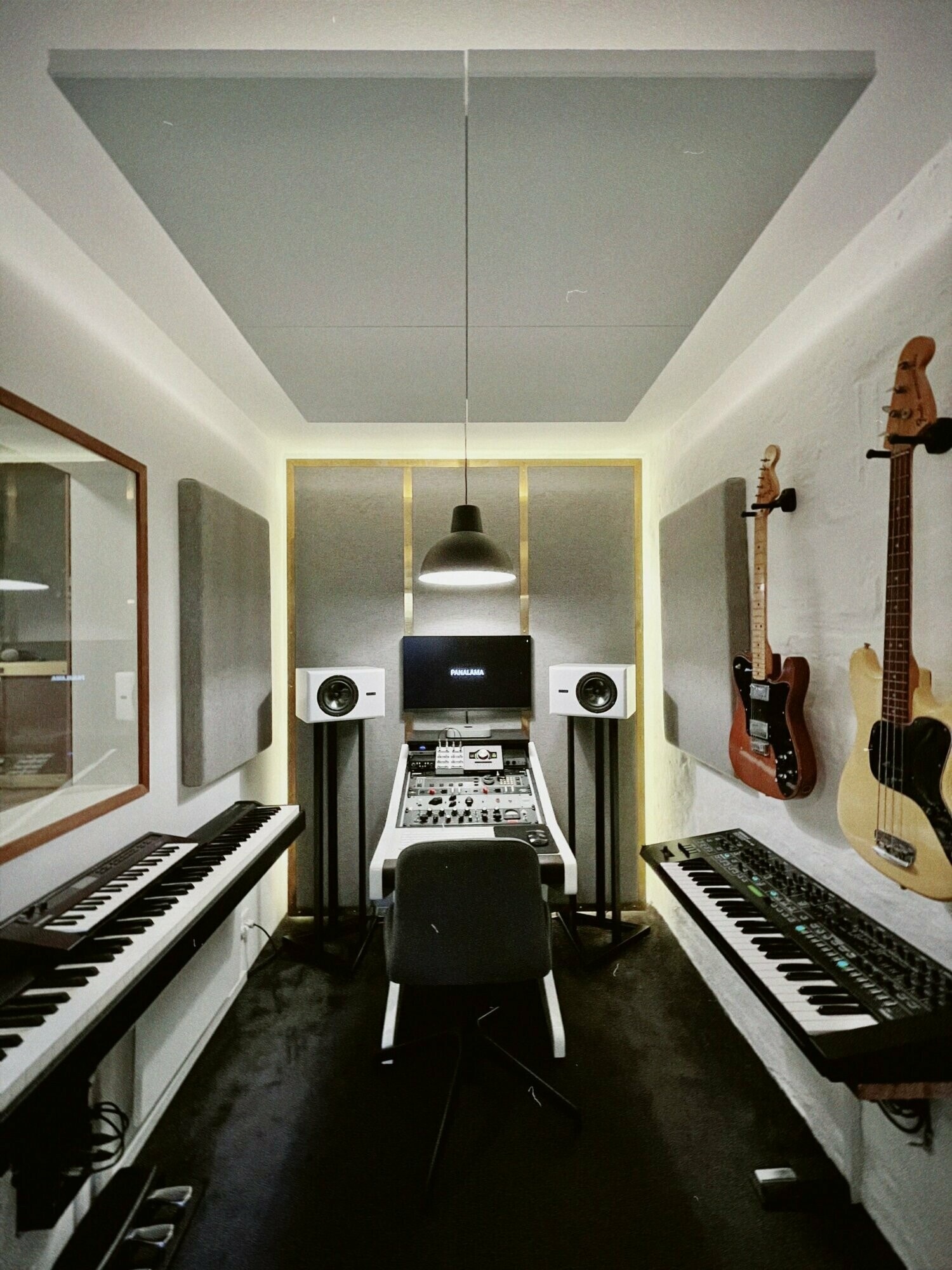 PANALAMA STUDIO C